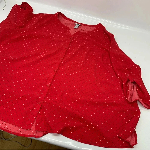 Catherines Blouse Woman 5XL Red Polka Dot Button Up  Roll Tab Work Travel Office - Picture 5 of 12